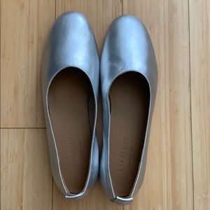 Everlane Day Gloves in Silver